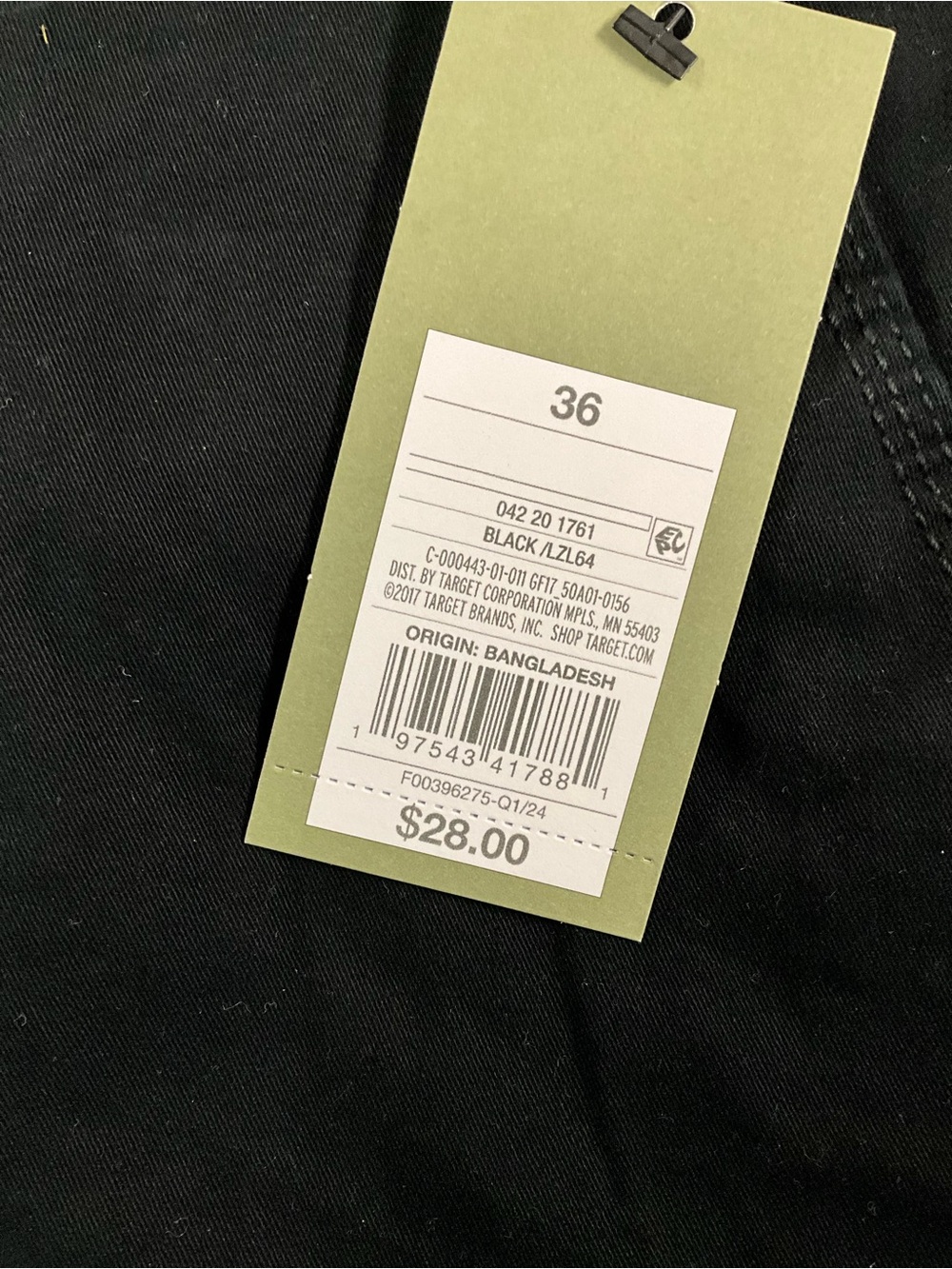 Goodfellow & Co Black Cargo Shorts with Side Pockets - Picture 5 of 8